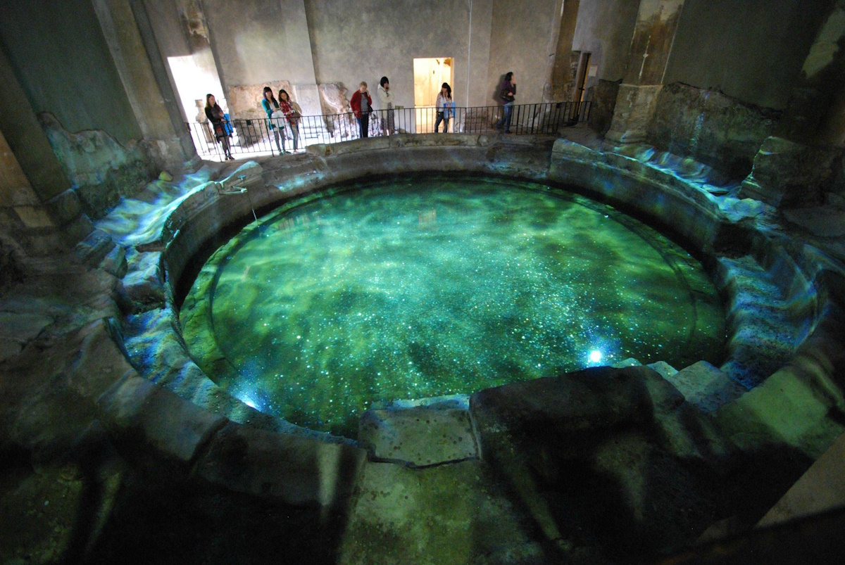 circular pool at Roman baths